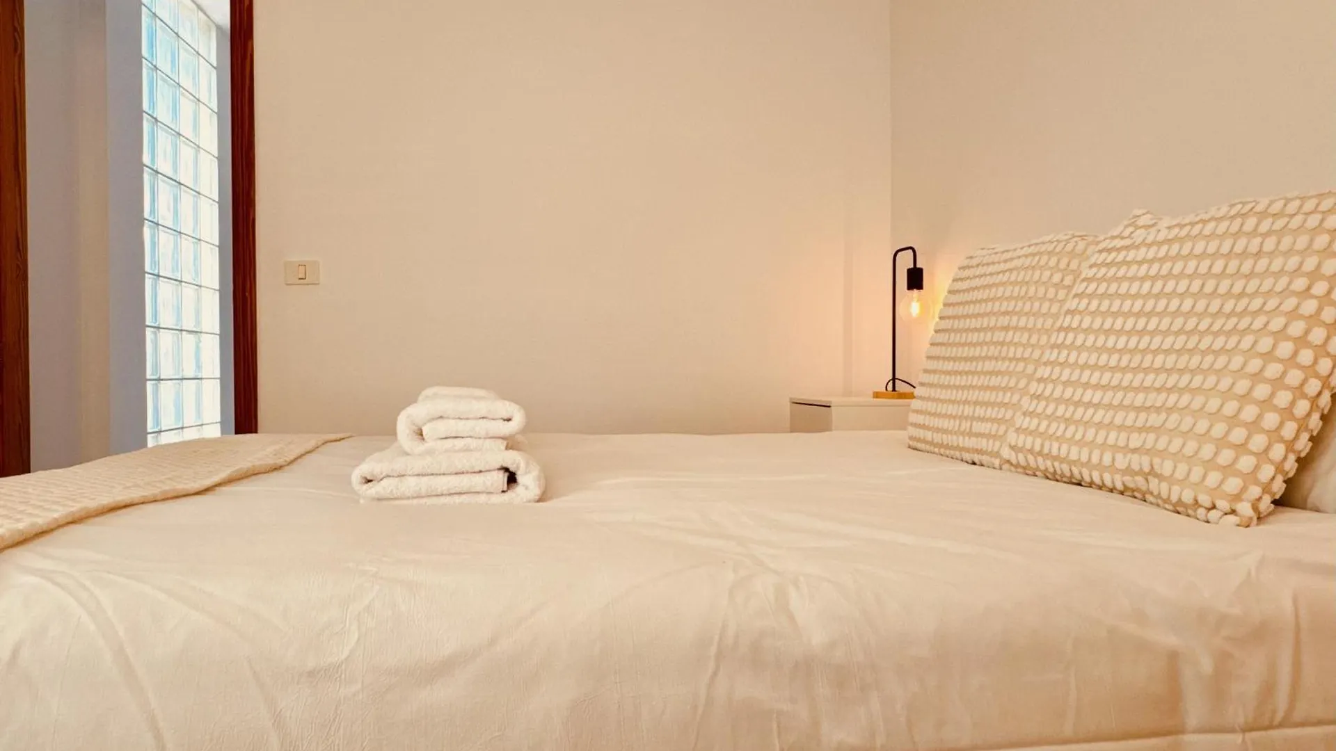 Semesterbostad Click & Guest -Terrace With Sea And Mountain Views Villa San Bartolomé Spanien