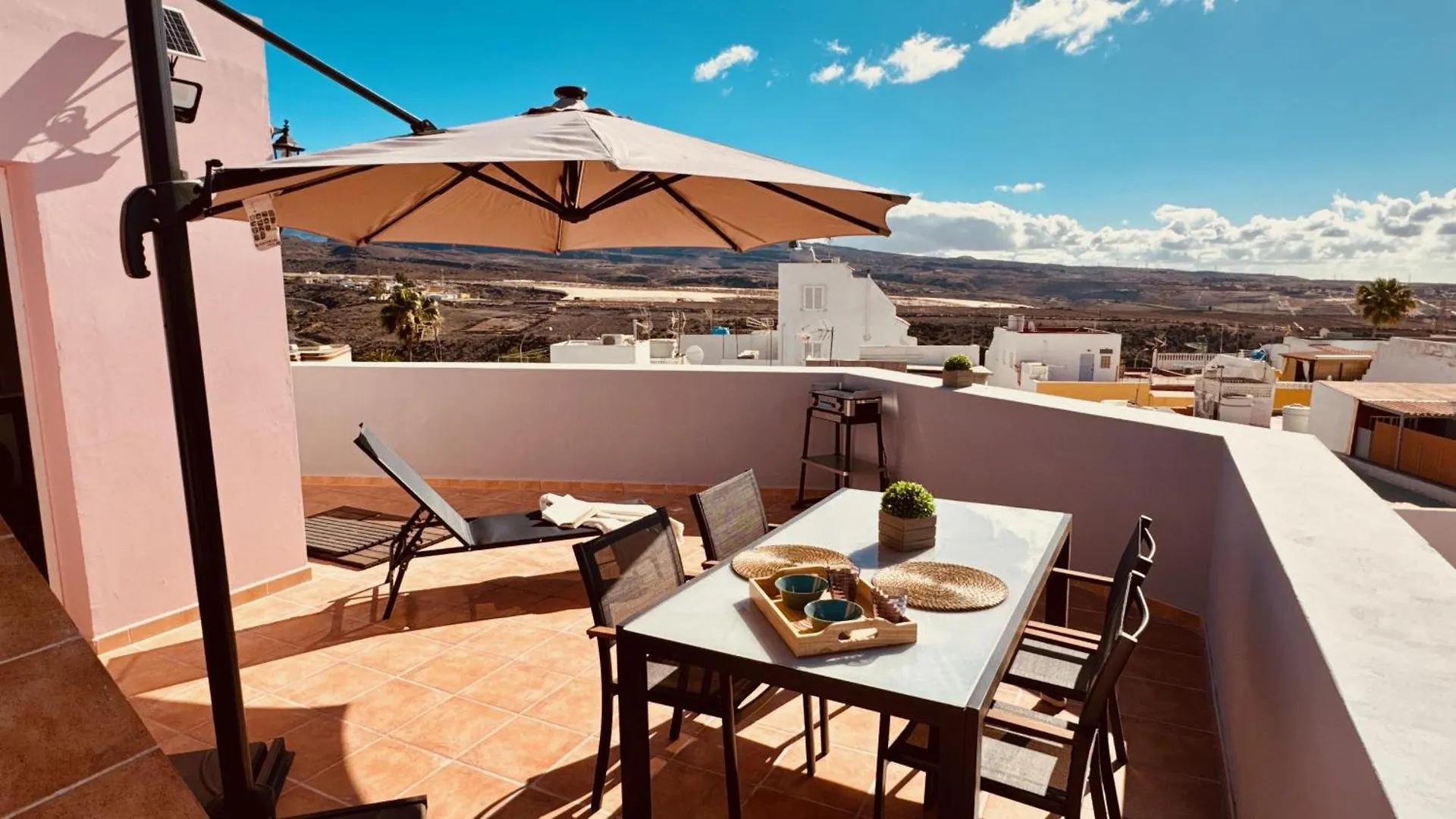Click & Guest -Terrace With Sea And Mountain Views Villa San Bartolomé Semesterbostad