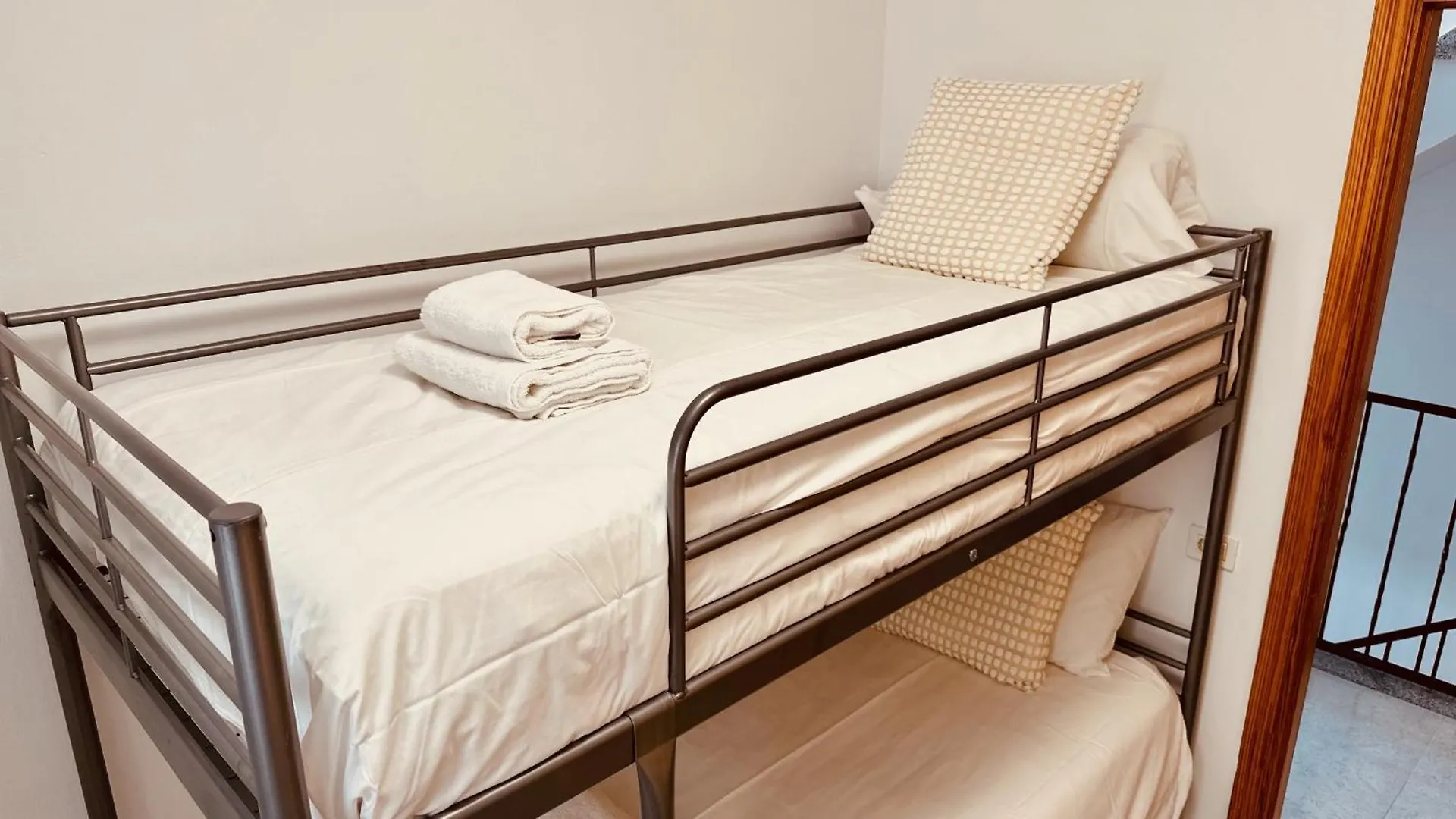 Semesterbostad Click & Guest -Terrace With Sea And Mountain Views Villa San Bartolomé Spanien