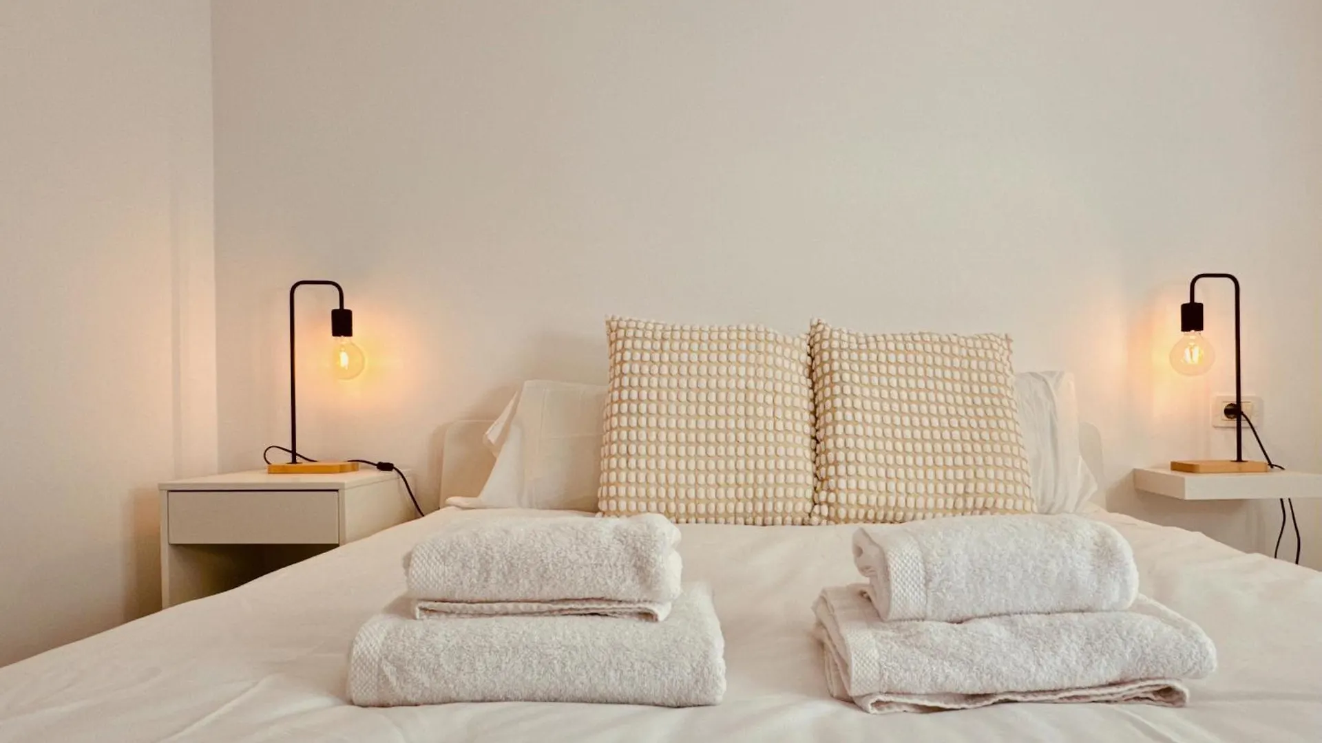 Click & Guest -Terrace With Sea And Mountain Views Villa San Bartolomé Semesterbostad