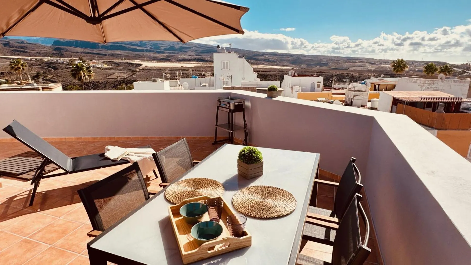 Click & Guest -Terrace With Sea And Mountain Views Villa San Bartolomé Semesterbostad