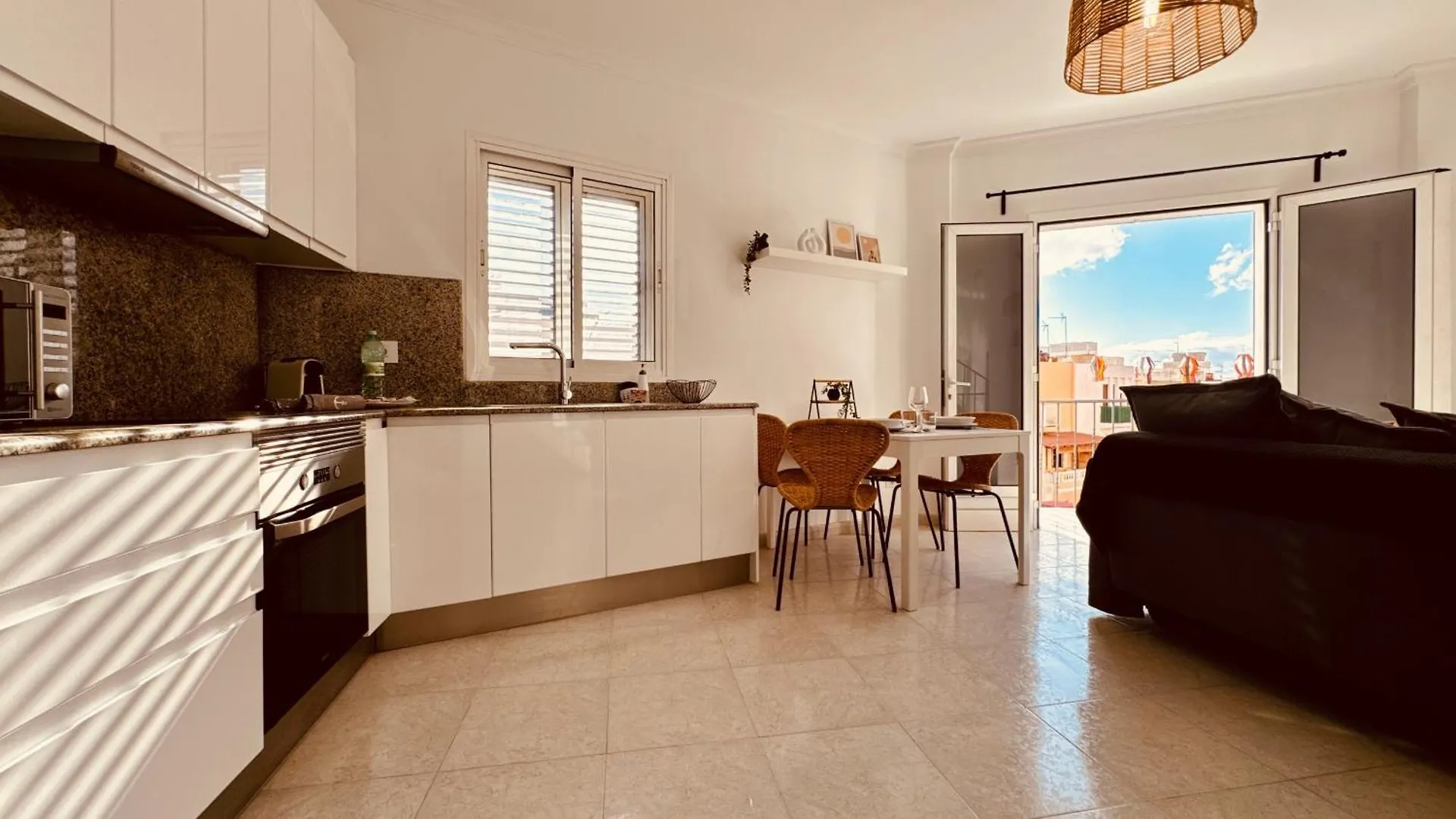Click & Guest -Terrace With Sea And Mountain Views Villa San Bartolomé Spagna